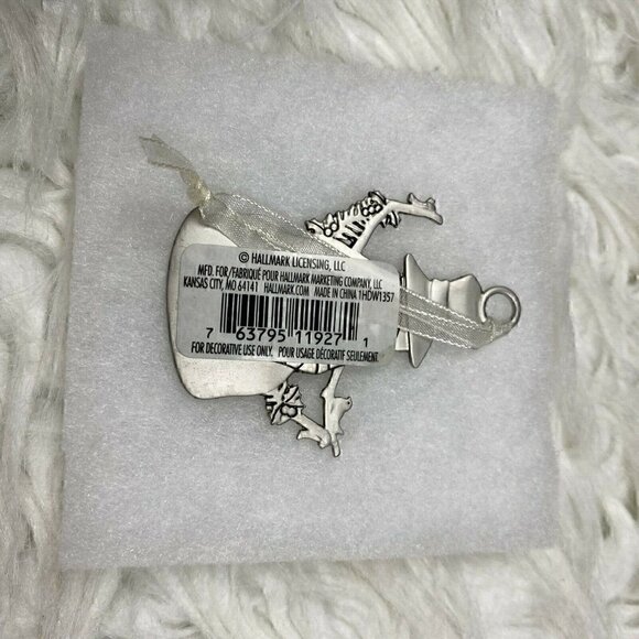 NEW Hallmark Metal Snowman Christmas Ornament Personalized Connor Silver Tone - Picture 4 of 4